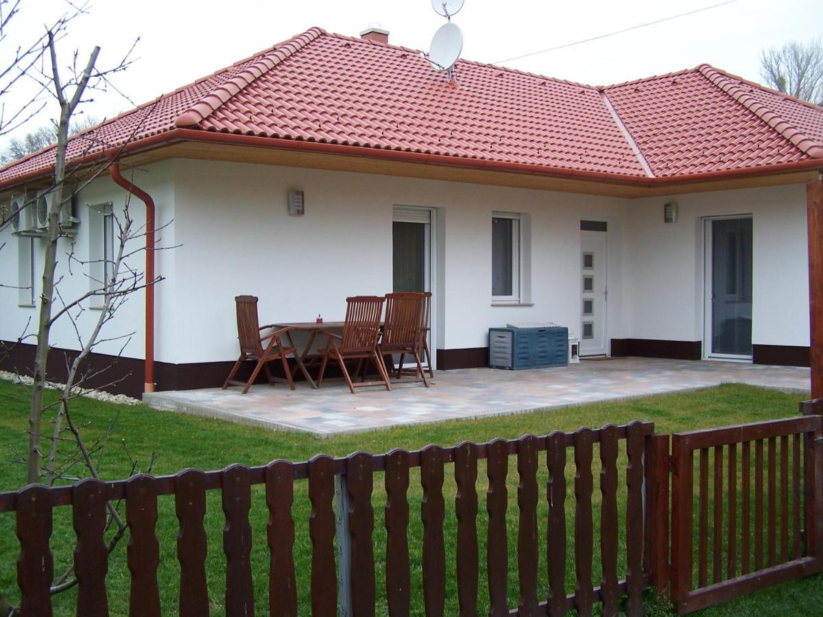Orchidea Apartman Mosonmagyaróvár 外观 照片